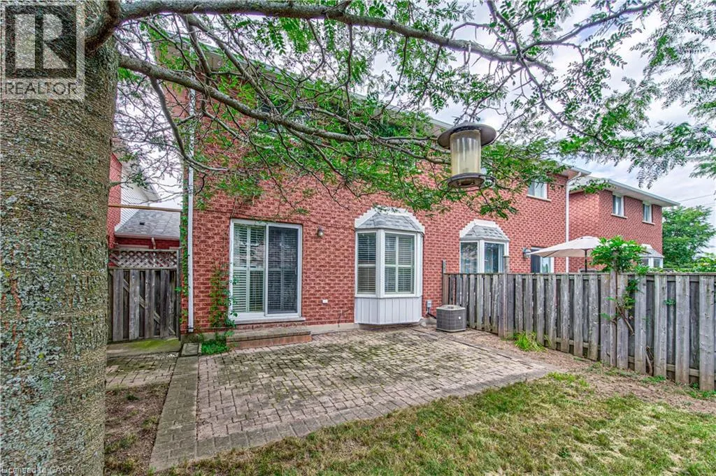 86 CHELSEA Crescent