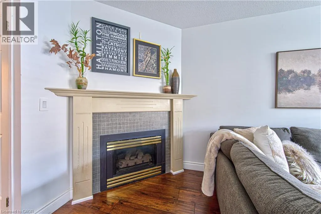 86 CHELSEA Crescent