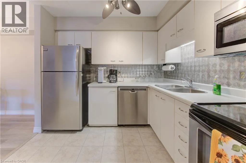 3085 KINGSWAY Drive Unit# 27 #27