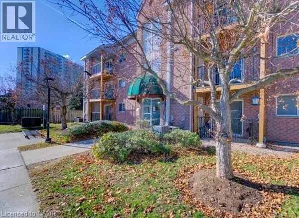 3085 KINGSWAY Drive Unit# 27 #27