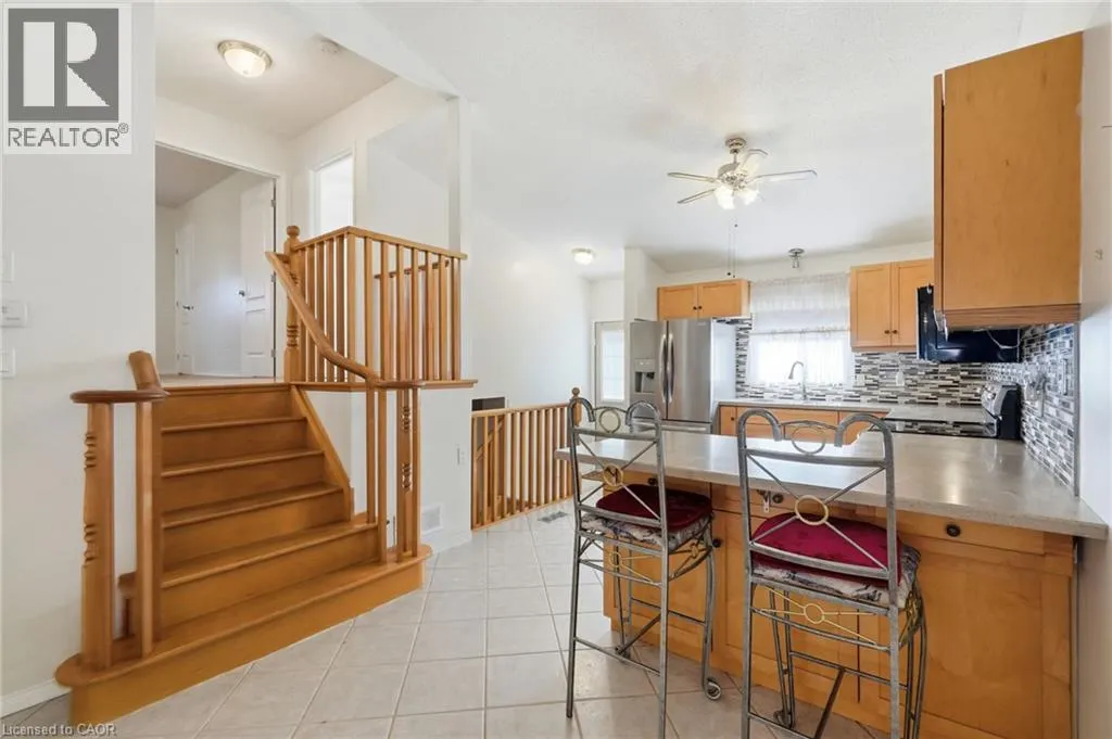 102 COVE Crescent