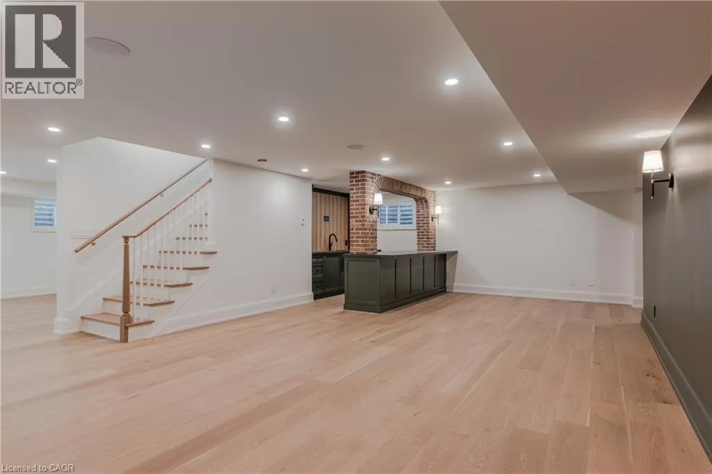 130 EDGECLIFFE Place