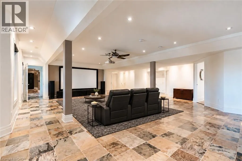 125 STOKES Trail