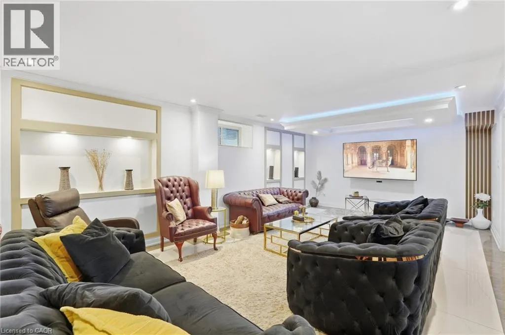 88 ERINGATE Court