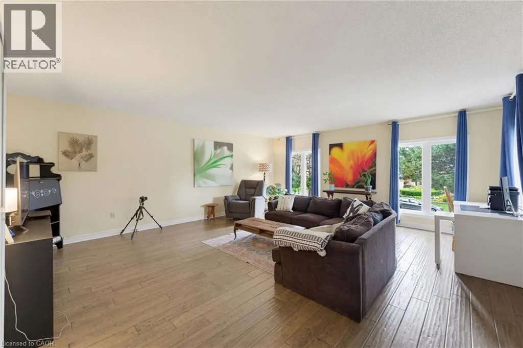 28 SEYMOUR Drive