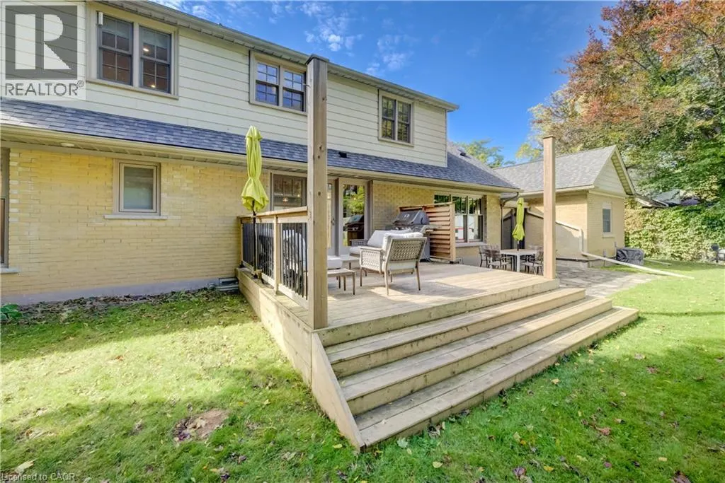 656 WESTMOUNT Road W