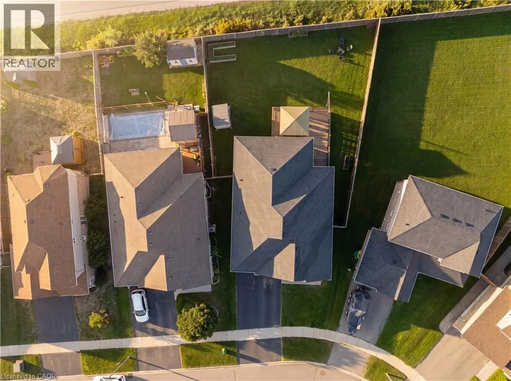 116 ENGLISH Crescent