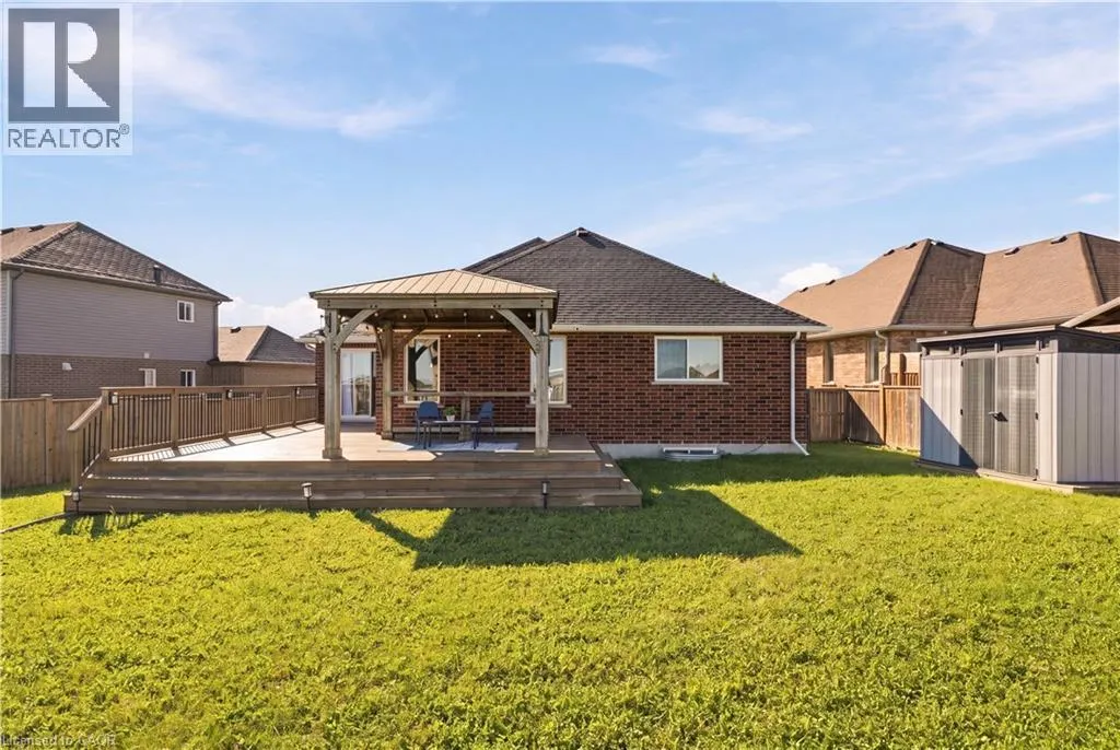 116 ENGLISH Crescent