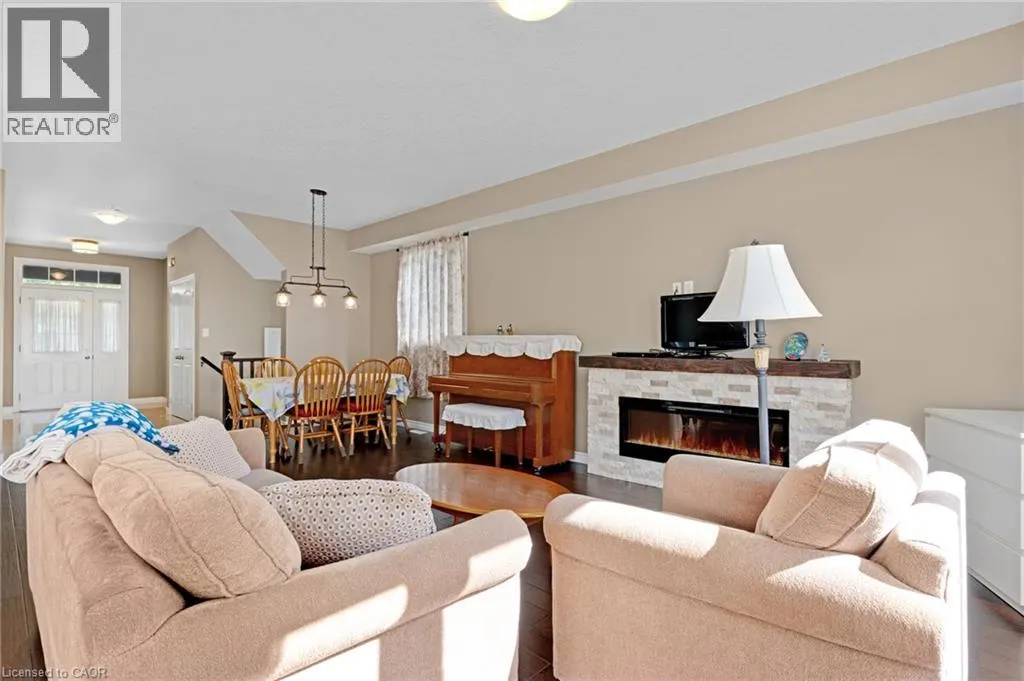 621 SUNDEW Drive