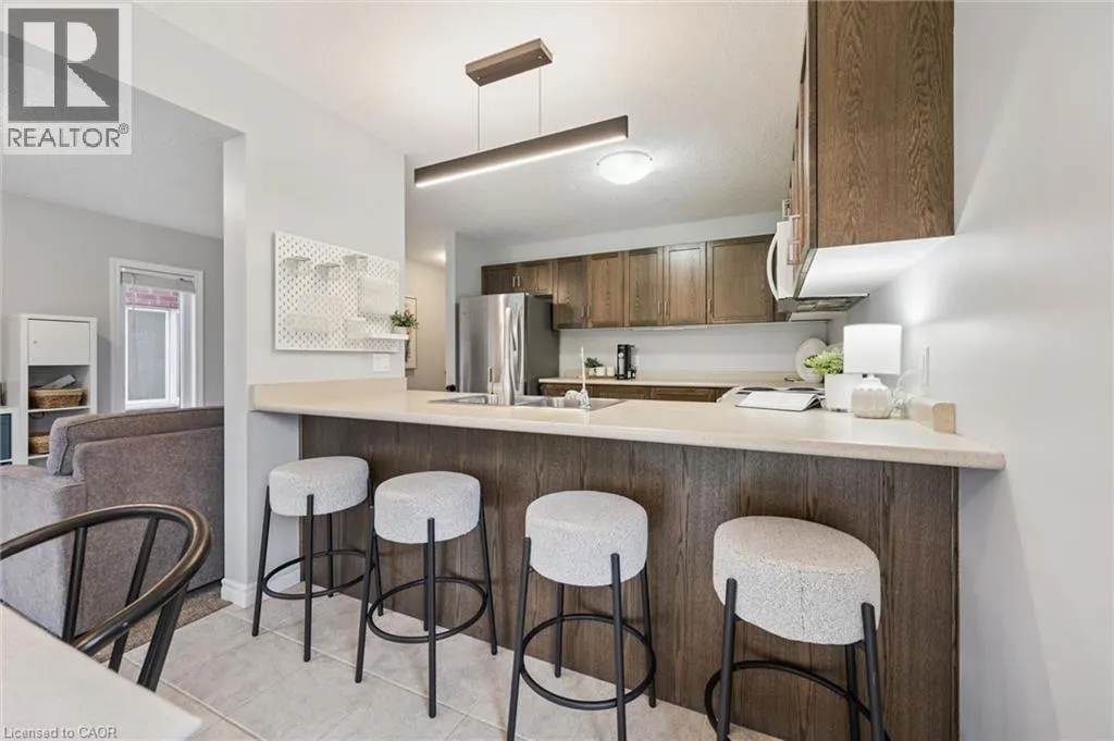 335 FINORO Crescent