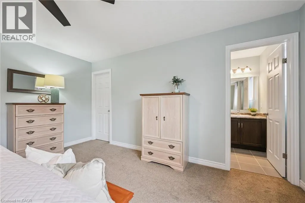 335 FINORO Crescent