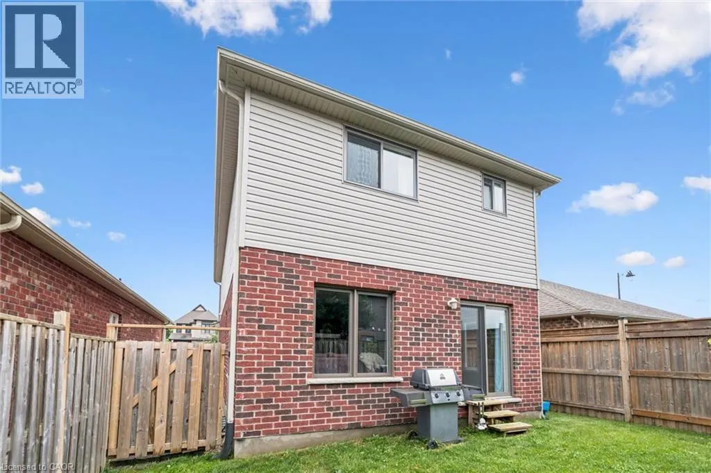 335 FINORO Crescent