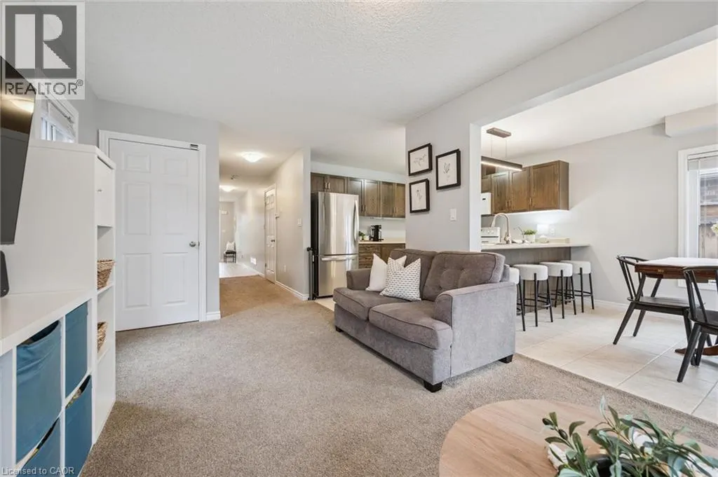 335 FINORO Crescent