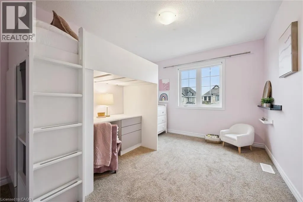 335 FINORO Crescent