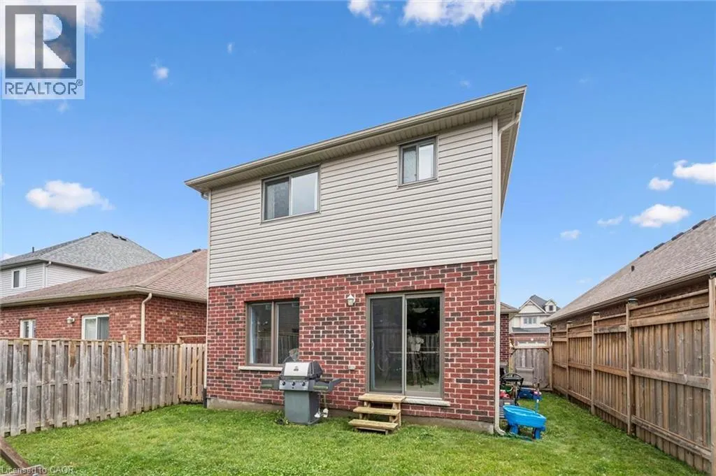 335 FINORO Crescent