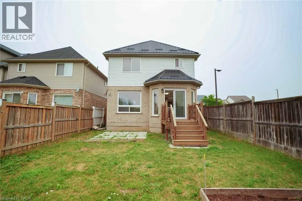 18 HERITAGE Drive