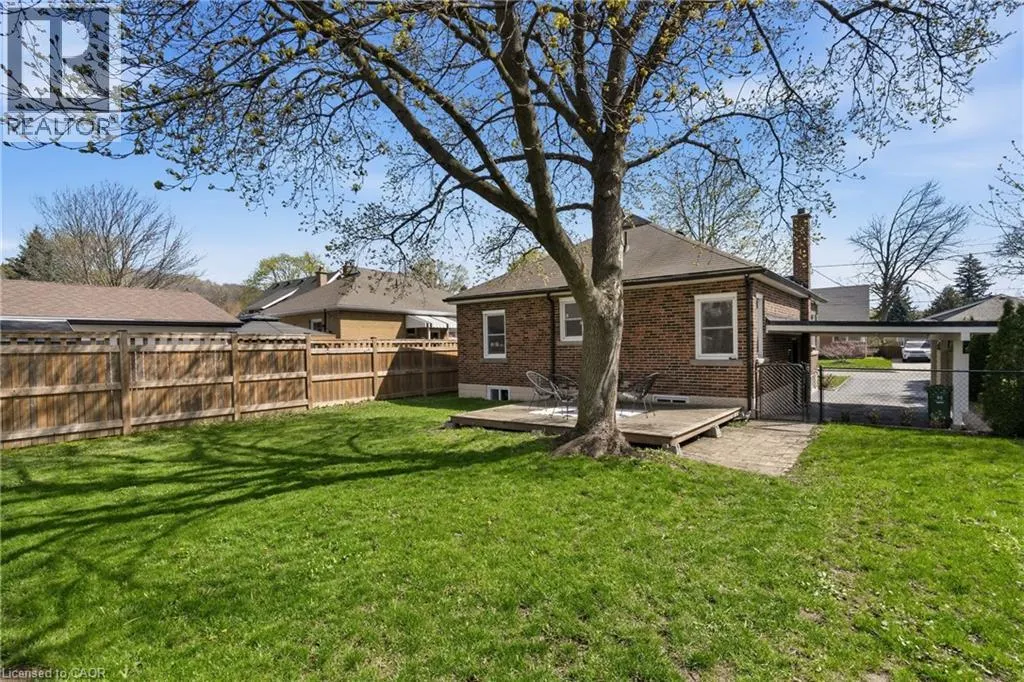 31 CAMERON Avenue