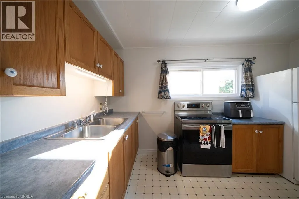 89 SALISBURY Avenue