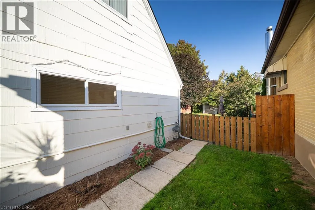 89 SALISBURY Avenue