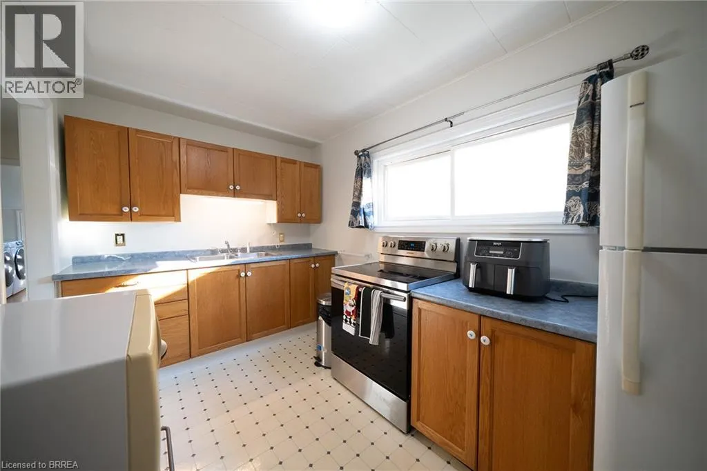 89 SALISBURY Avenue