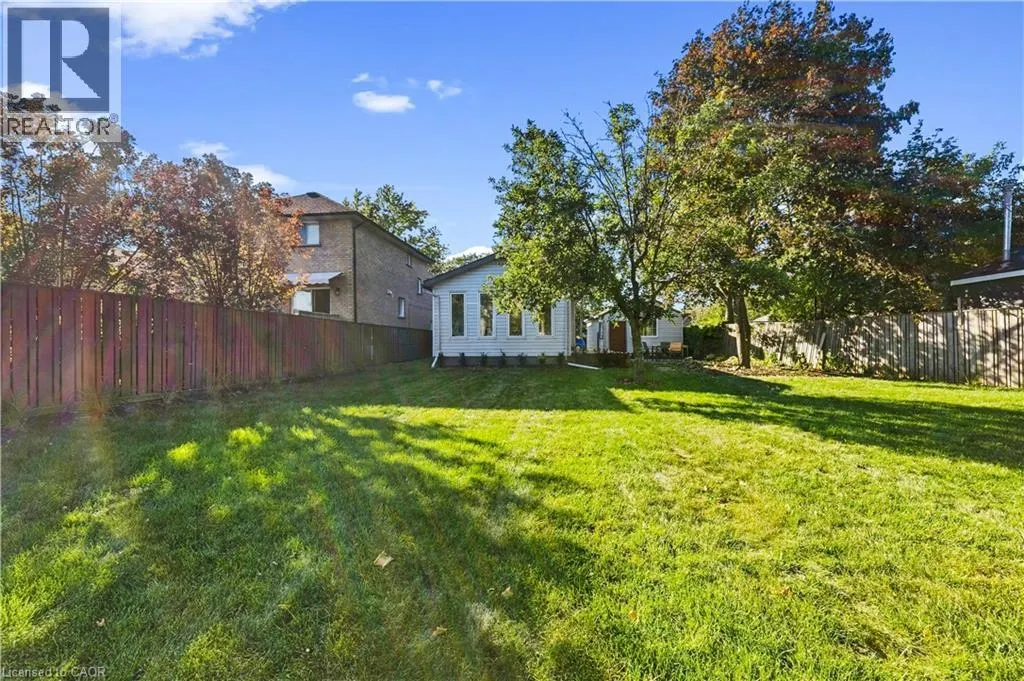 5 HERBERT Court