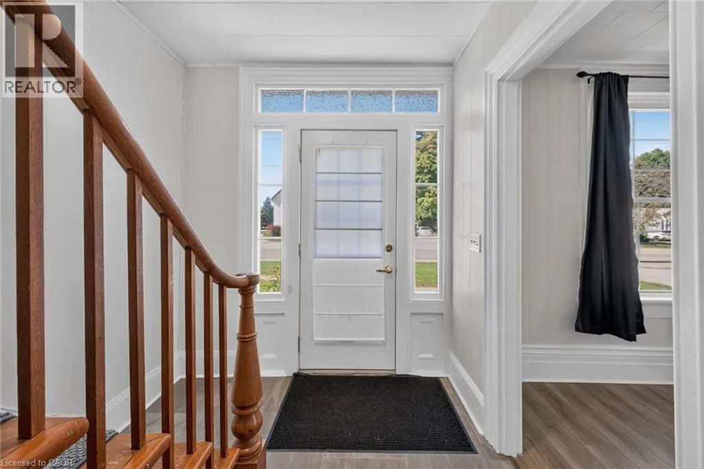 217-219 NELSON Street W