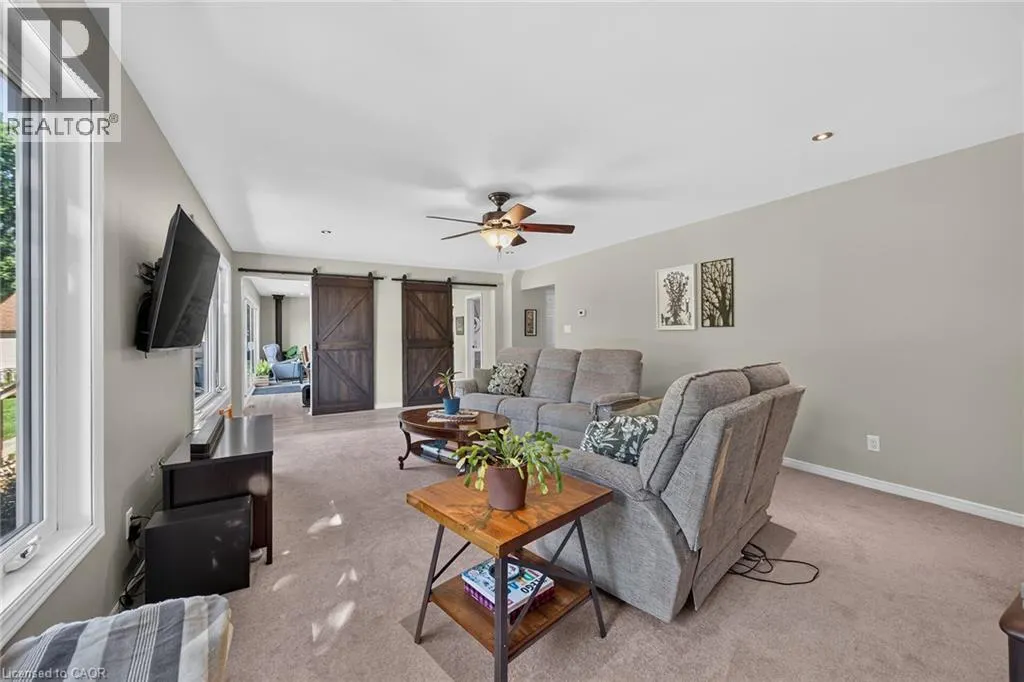 8105 LEEMING Road