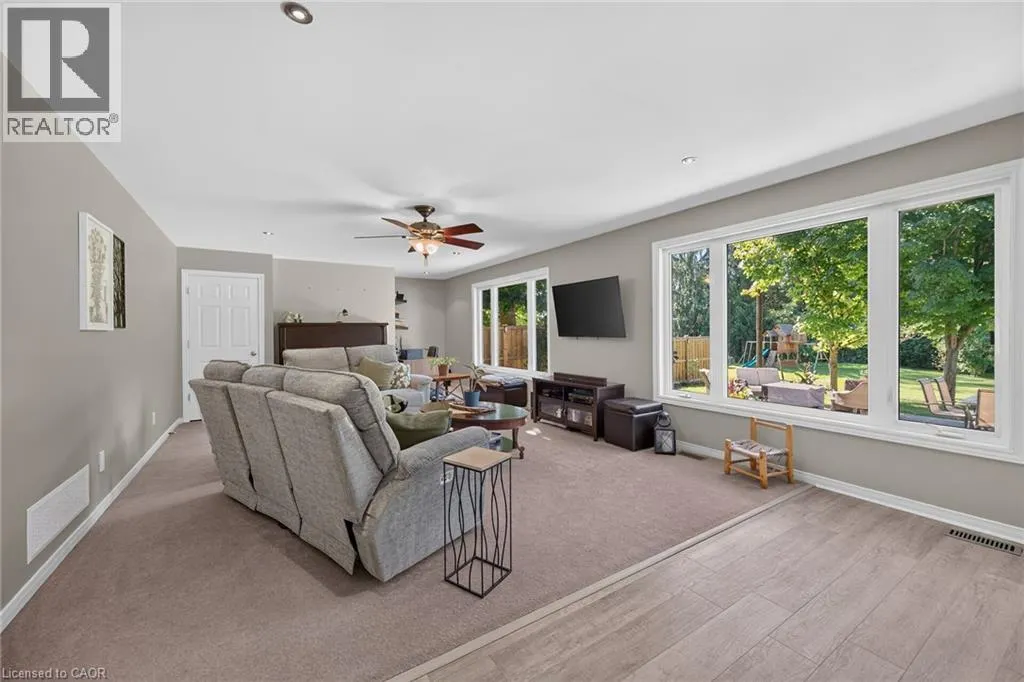 8105 LEEMING Road