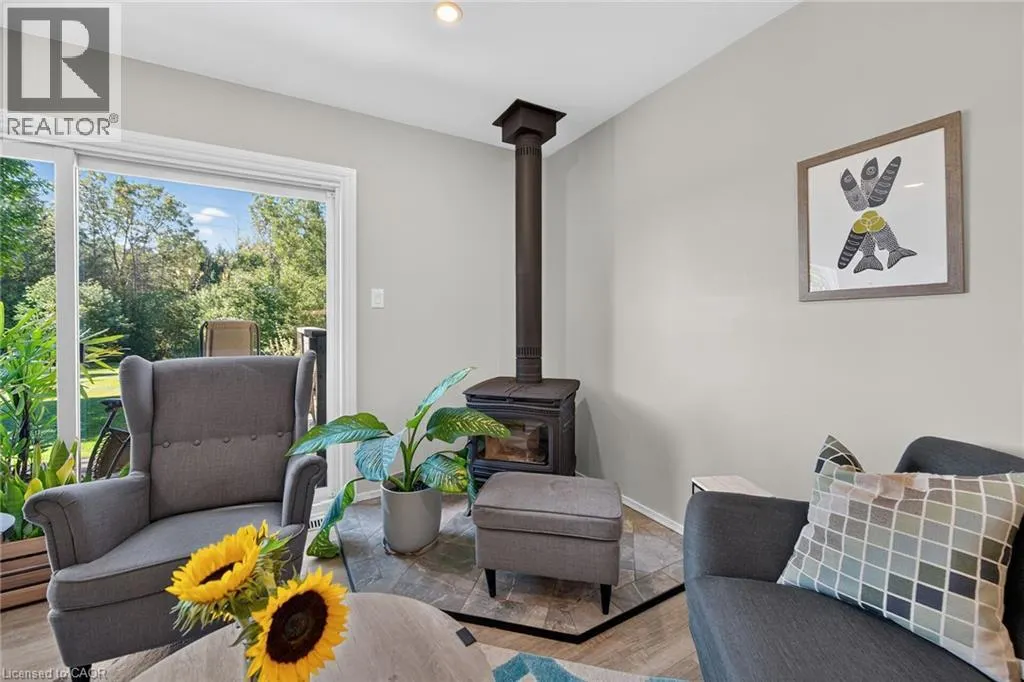 8105 LEEMING Road