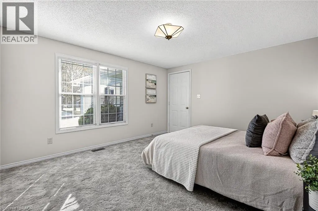 2 GARDEN Place