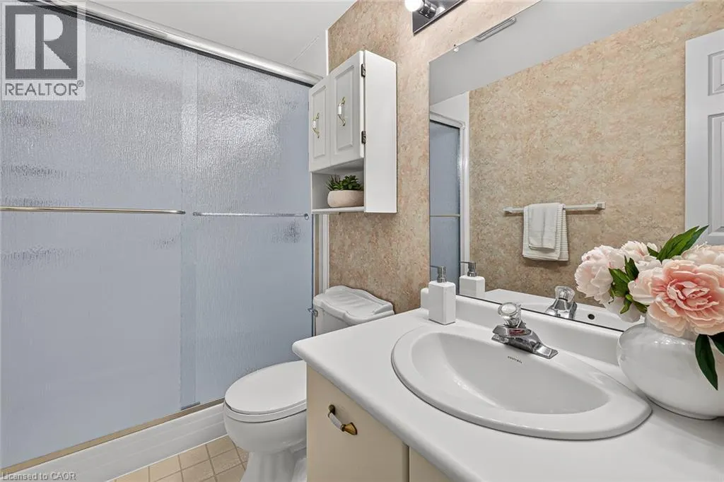2 GARDEN Place