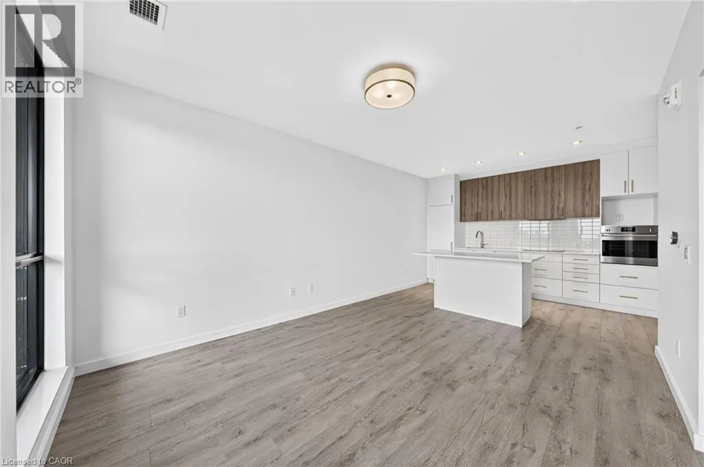 181 KING Street S Unit# 1607 #1607