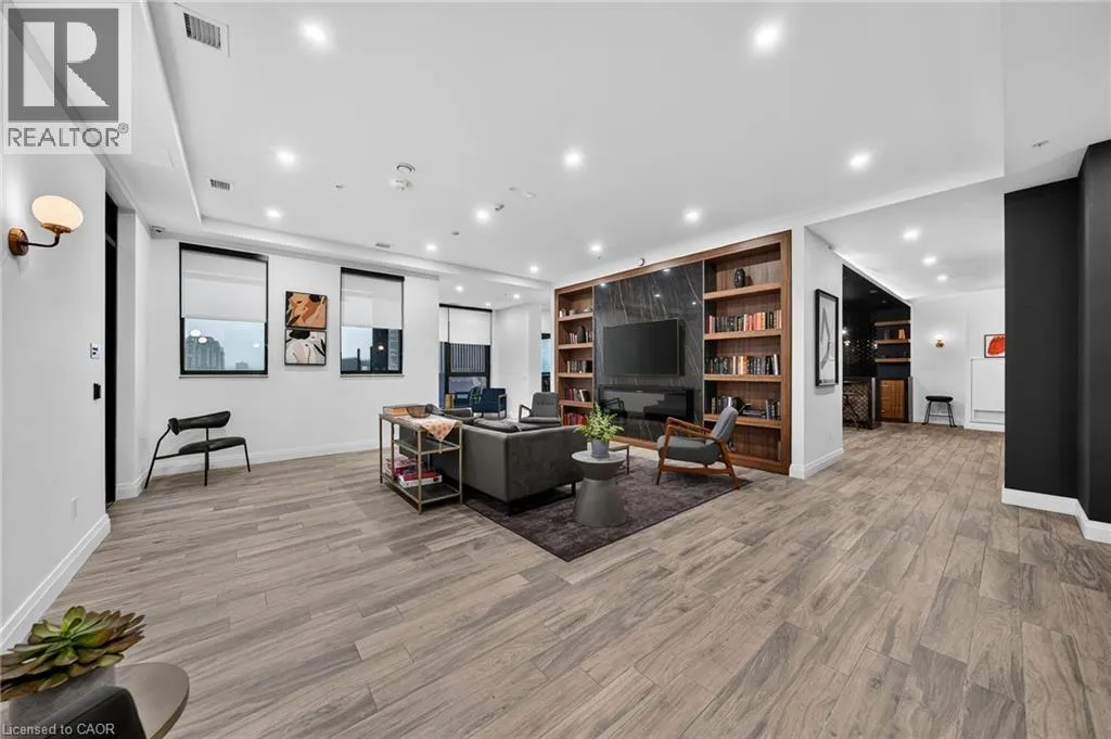 181 KING Street S Unit# 1607 #1607