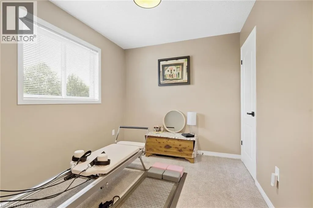 14 KENYON Crescent
