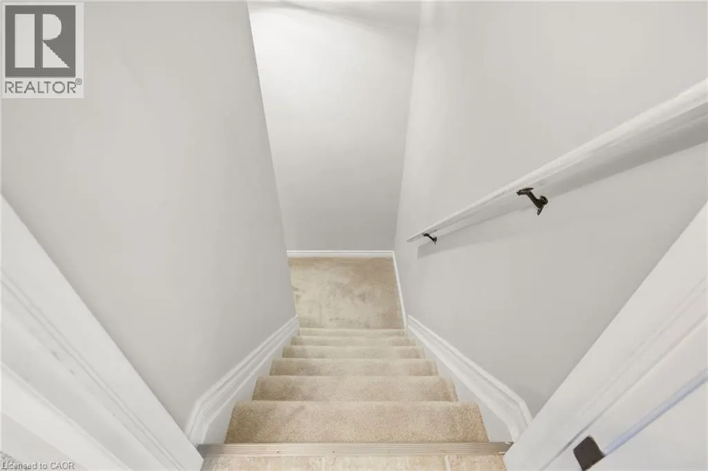 14 KENYON Crescent