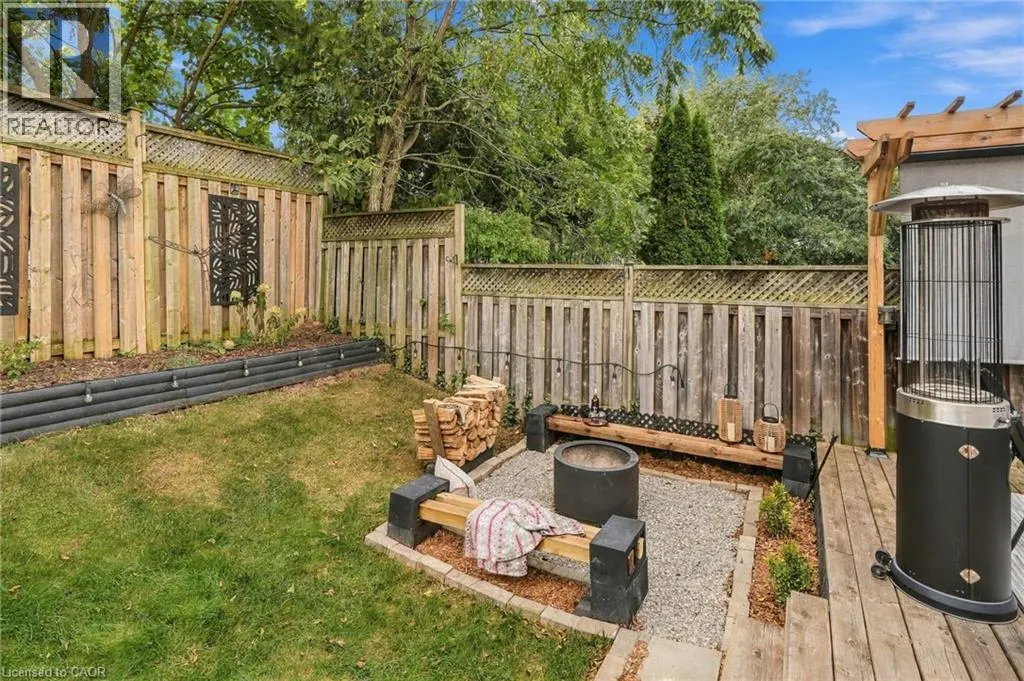 14 KENYON Crescent