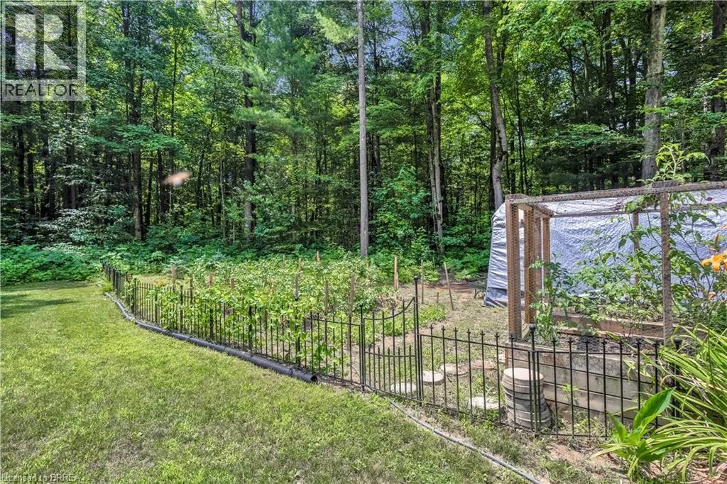 156 ST JOHNS Road W