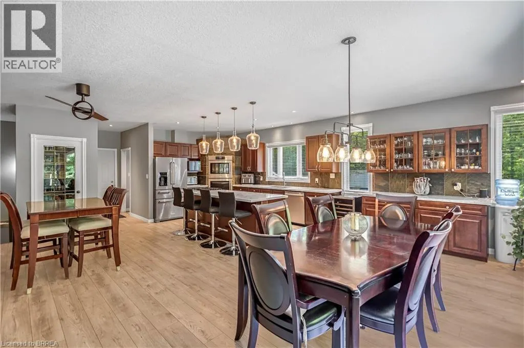156 ST JOHNS Road W