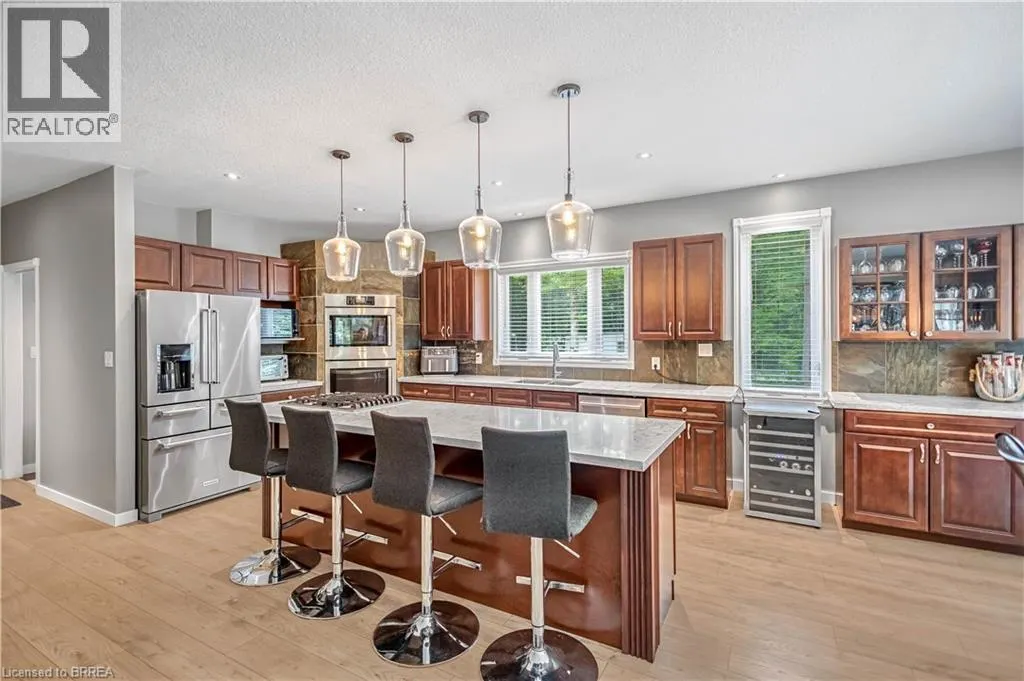 156 ST JOHNS Road W