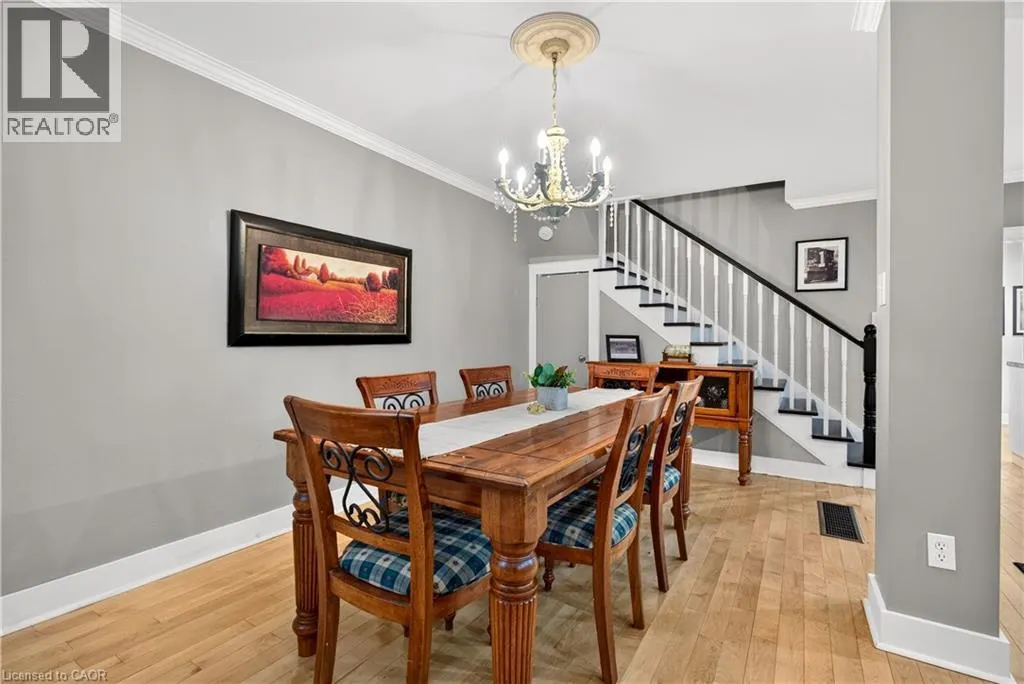 21 BROCK Street N