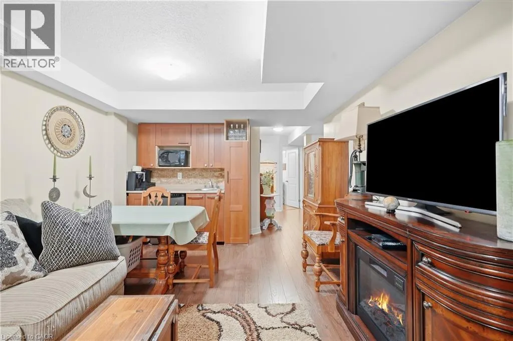 9 WENTWORTH Drive Unit# 5 #5
