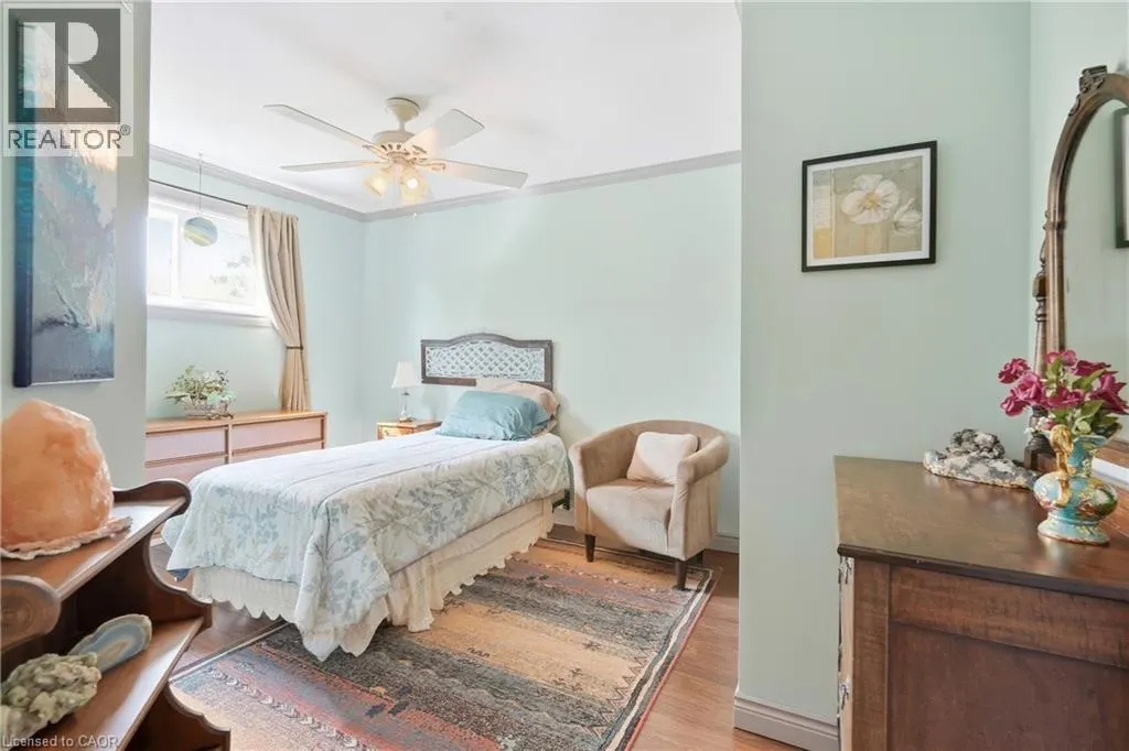 9 WENTWORTH Drive Unit# 5 #5