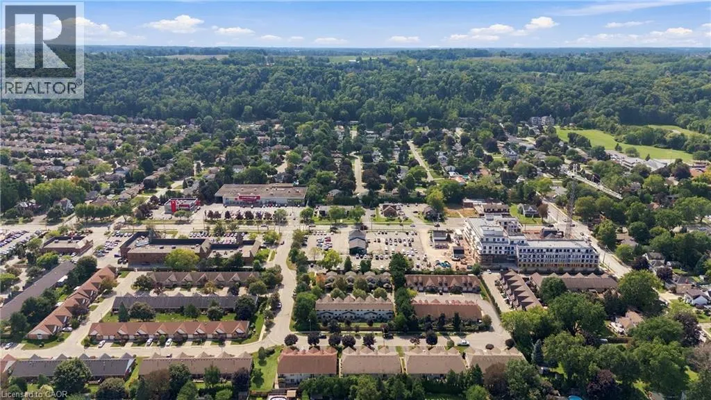 9 WENTWORTH Drive Unit# 5 #5