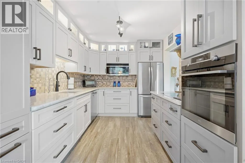 9 WENTWORTH Drive Unit# 5 #5