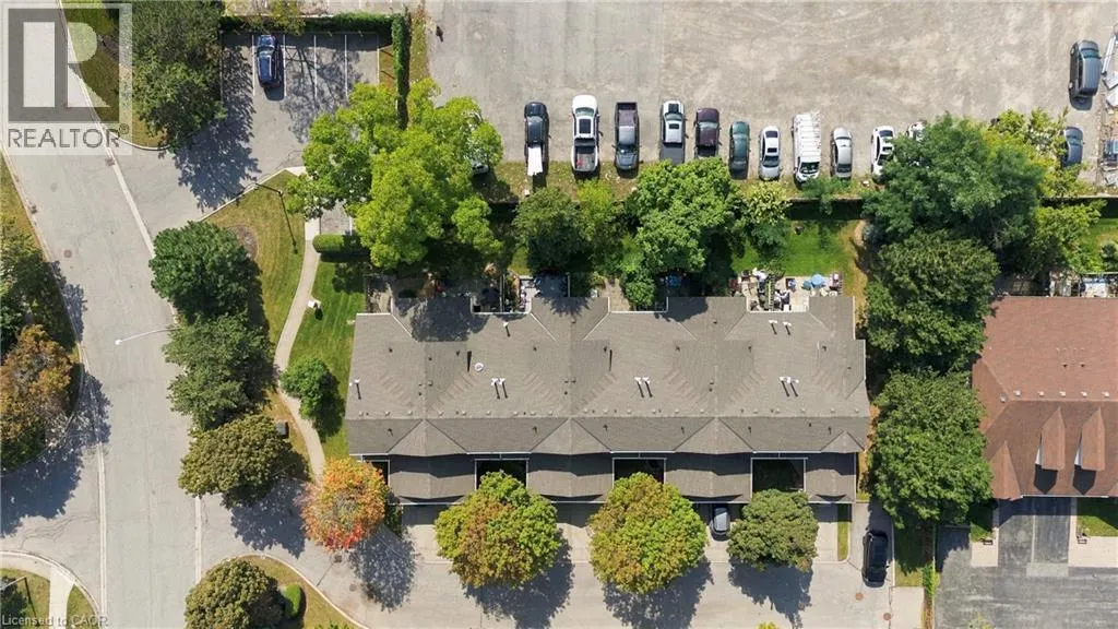 9 WENTWORTH Drive Unit# 5 #5