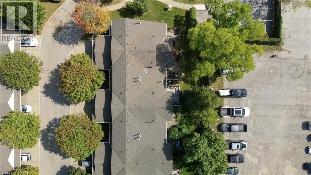 9 WENTWORTH Drive Unit# 5 #5