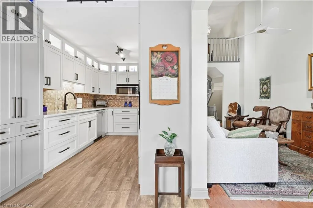 9 WENTWORTH Drive Unit# 5 #5