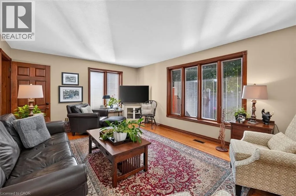 4272 VILLAGE PARK Drive