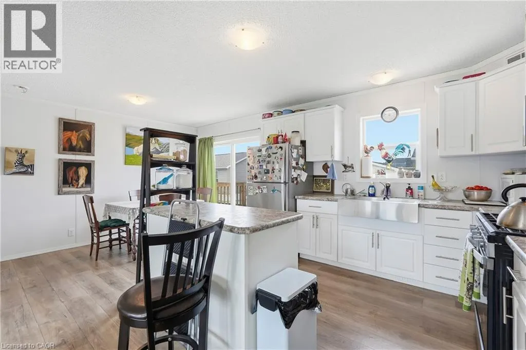 17 BENT WILLOW Court