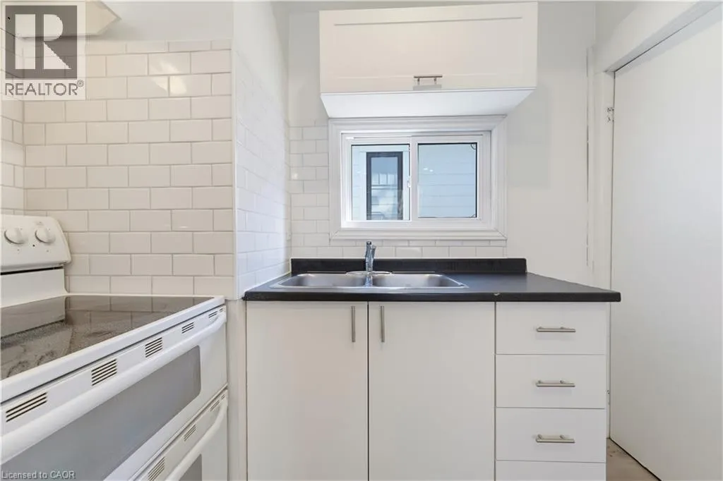 11 CHARLES Street Unit# 1 #1